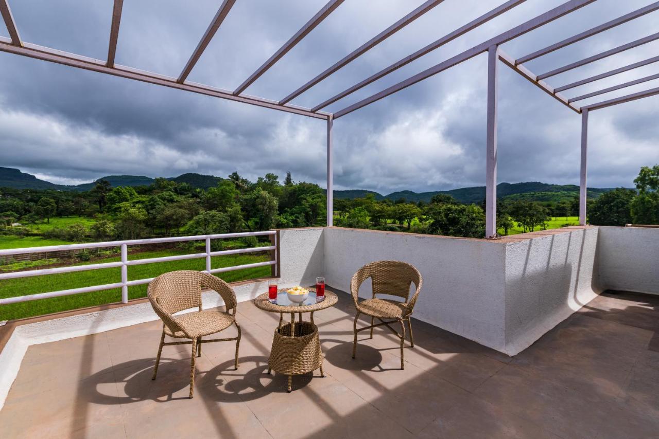 Saffronstays Aster, Plunge Pool Villa With Garden, Lonavala Exteriör bild